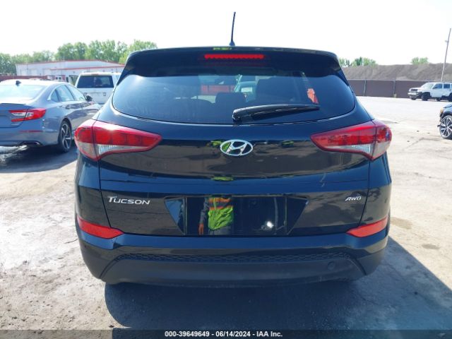 KM8J2CA49JU766493 Hyundai TUCSON SE