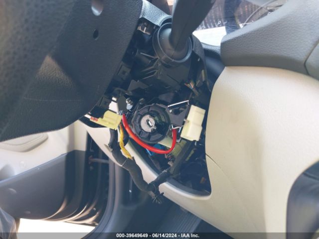 KM8J2CA49JU766493 Hyundai TUCSON SE