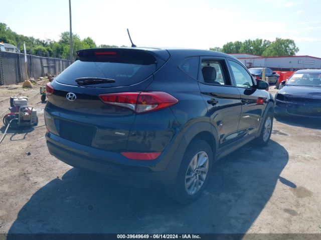 KM8J2CA49JU766493 Hyundai TUCSON SE