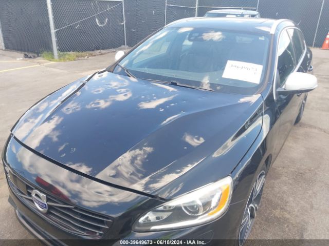 YV149MSS8H1338842 Volvo V60 T6 R-design Platinum