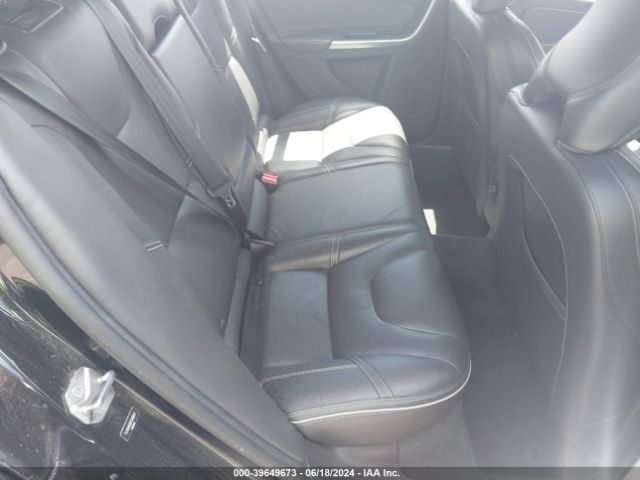 YV149MSS8H1338842 Volvo V60 T6 R-design Platinum
