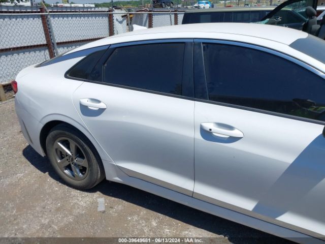 5XXG14J28PG183997 KIA K5 LXS