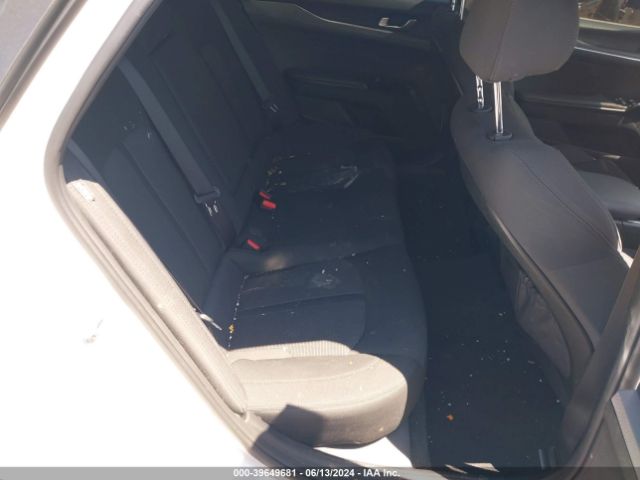 5XXG14J28PG183997 KIA K5 LXS