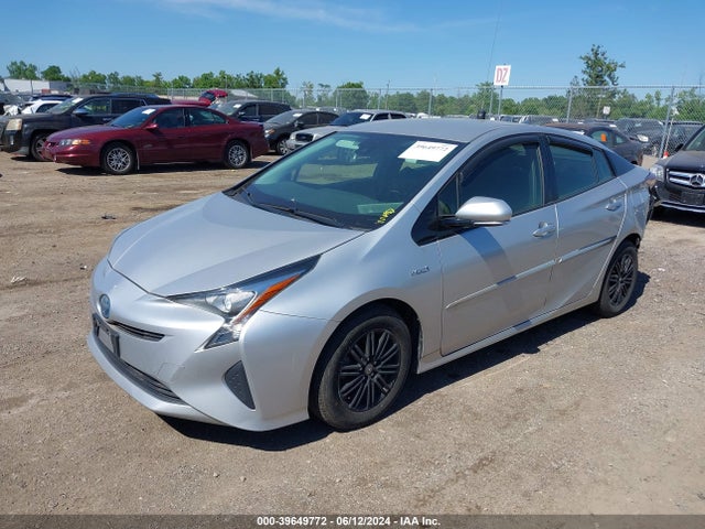 Toyota Prius Two Eco 2017 JTDKARFU6H3542718 Image 2