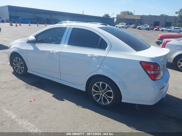 Chevrolet Sonic Lt Auto 2018 1G1JD5SG1J4106847 Image 3
