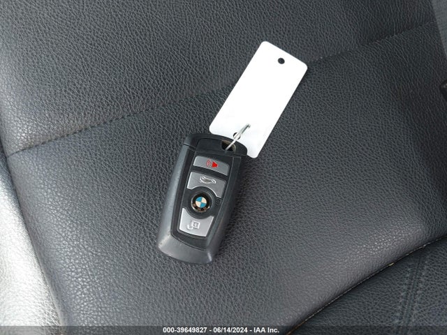BMW 320i 2018 WBA8A9C50JAH13388 Image 11