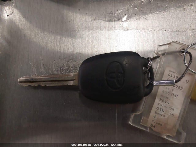 Toyota RAV4 LE 2016 2T3ZFREV6GW240156 Image 11