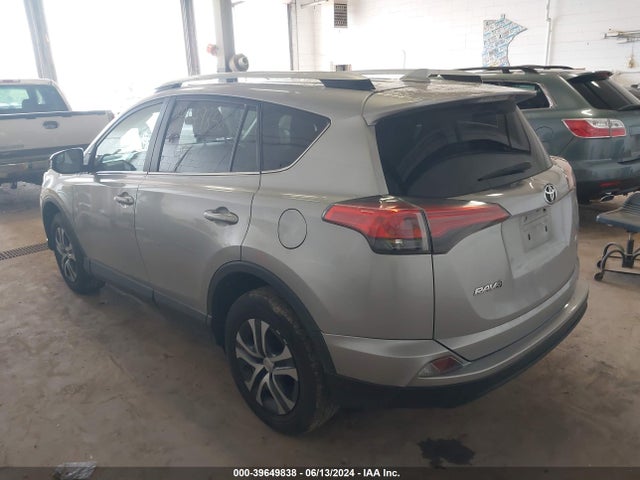 Toyota RAV4 LE 2016 2T3ZFREV6GW240156 Image 3