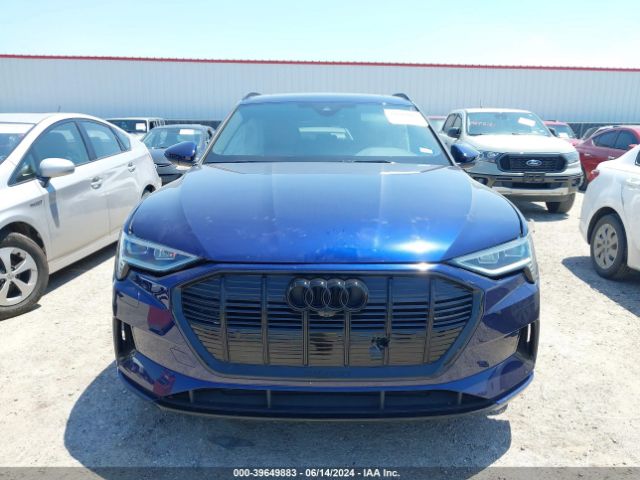 WA1AAAGE9NB037899 Audi E-tron Premium Quattro