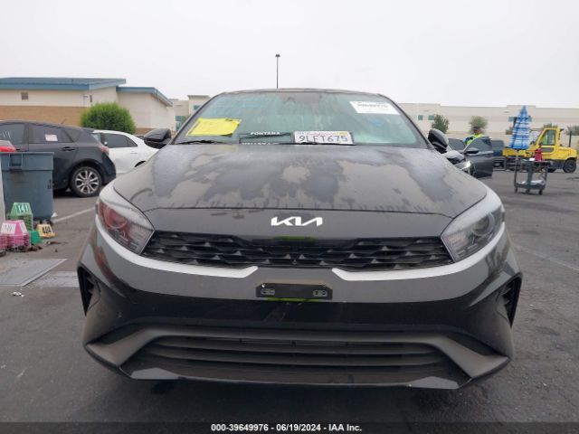 3KPF24ADXRE747560 KIA Forte Lxs
