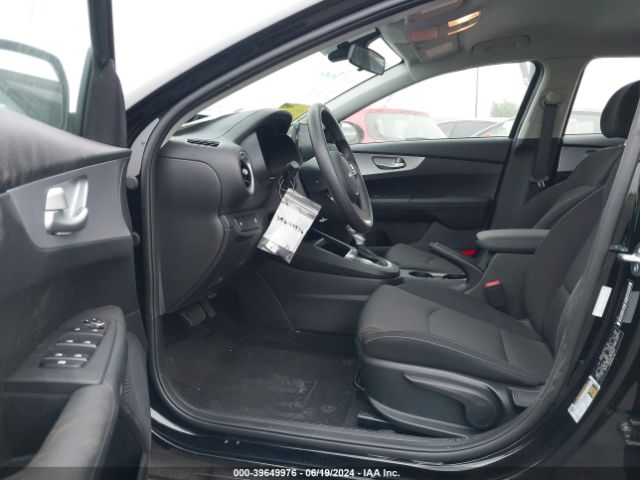 3KPF24ADXRE747560 KIA Forte Lxs