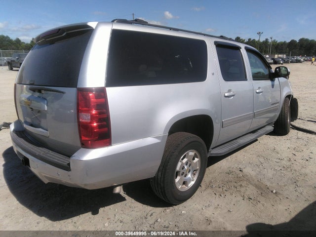 Chevrolet Suburban 1500 Lt 2014 1GNSCJE07ER104395 Image 4