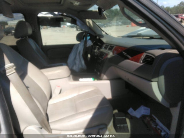 Chevrolet Suburban 1500 Lt 2014 1GNSCJE07ER104395 Image 5