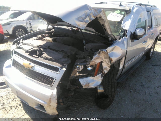 Chevrolet Suburban 1500 Lt 2014 1GNSCJE07ER104395 Image 6