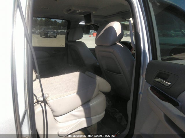 Chevrolet Suburban 1500 Lt 2014 1GNSCJE07ER104395 Image 8