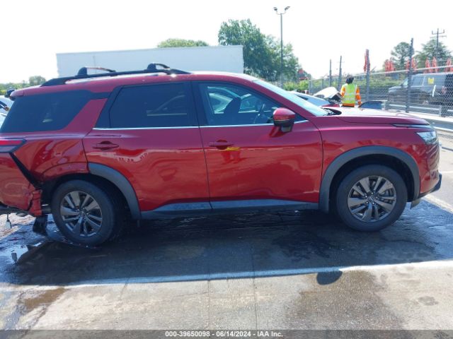 5N1DR3BB6NC213849 Nissan Pathfinder Sv 2wd