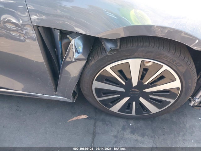 Lucid Air Touring 2024 50EA1TEA6RA004142 Image 21
