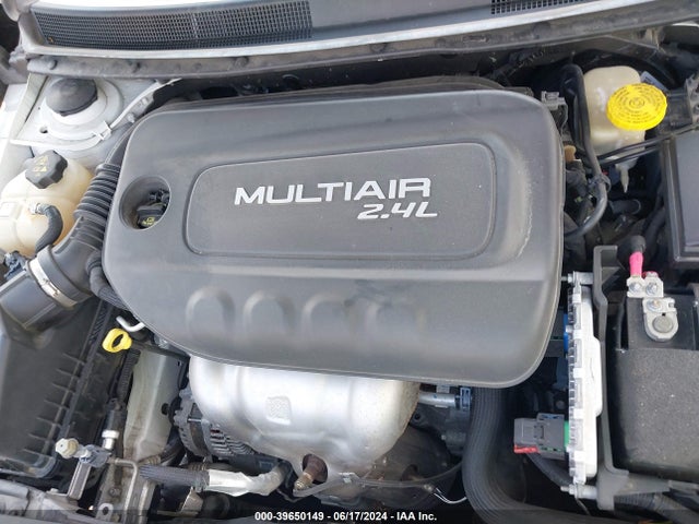 1C3CCCBB0GN175855 Chrysler 200 S