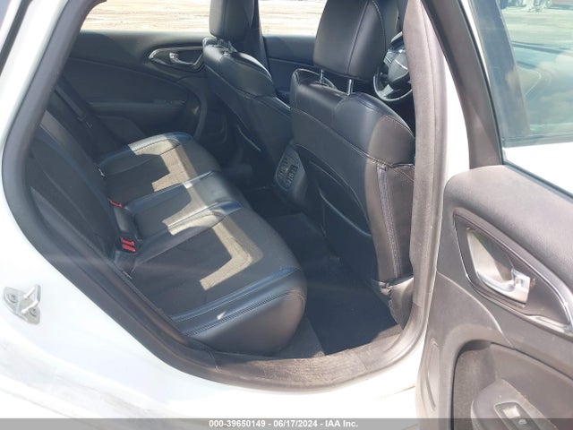 1C3CCCBB0GN175855 Chrysler 200 S