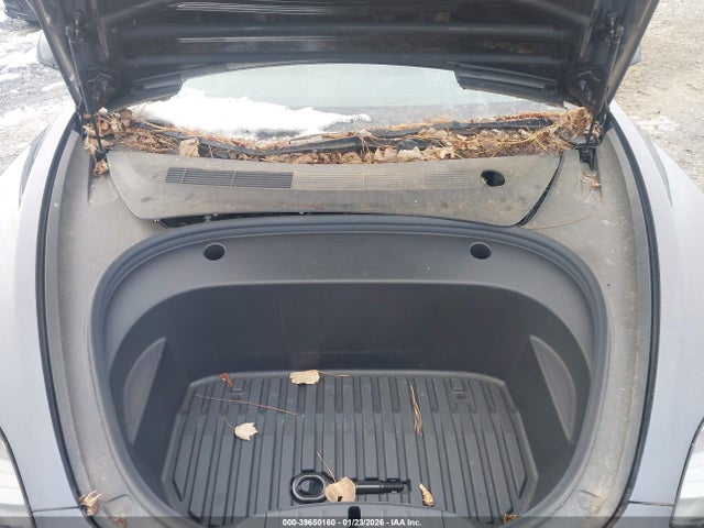 2023 TESLA MODEL 3 5YJ3E1EB2PF633240 Photo 9