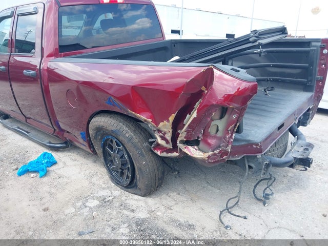 1C6RR6FG2KS637622 RAM 1500 Classic Tradesman Quad Cab 4x2 6'4 Box