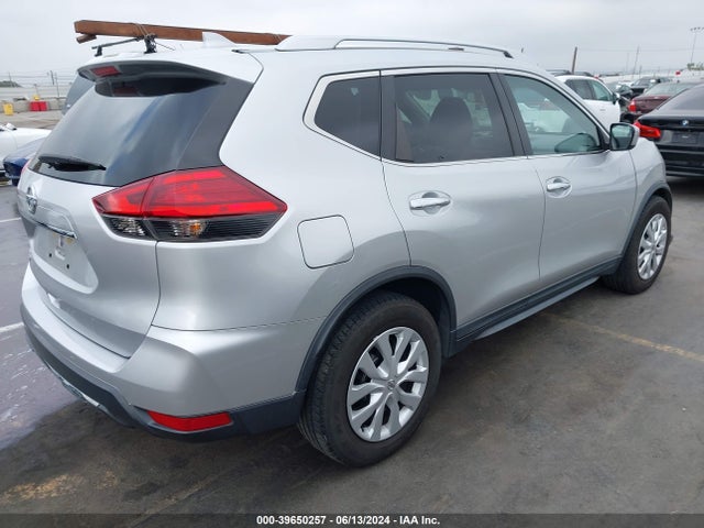 Nissan ROGUE S 2017 KNMAT2MT5HP513596 Image 4