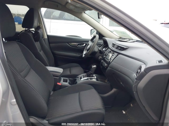 Nissan ROGUE S 2017 KNMAT2MT5HP513596 Image 5