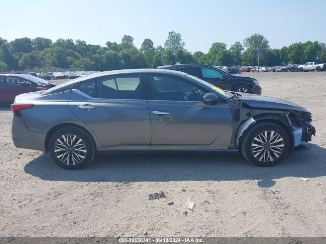 1N4BL4DW9PN404505 Nissan Altima Sv Intelligent Awd