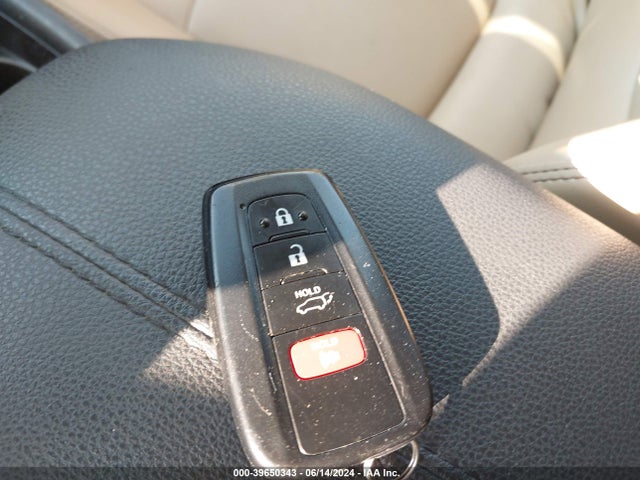 Toyota Rav4 Xle Premium 2019 JTMC1RFV8KD038864 Image 11