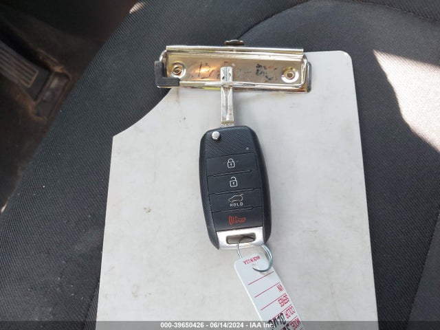 KIA SOUL + 2016 KNDJP3A5XG7297436 Image 11
