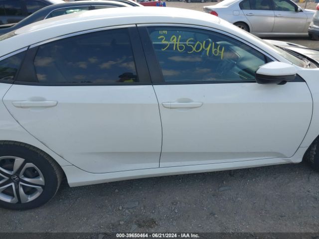 19XFC2F50JE029507 Honda Civic Lx