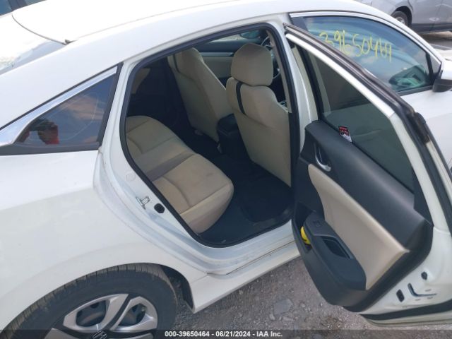 19XFC2F50JE029507 Honda Civic Lx