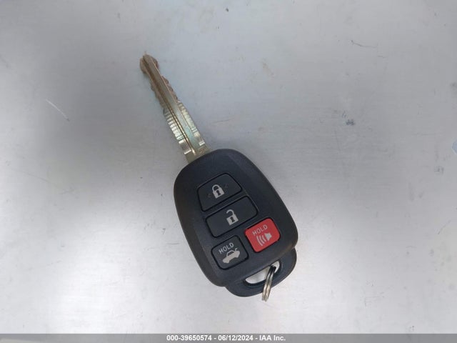 Toyota CAMRY LE 2016 4T4BF1FK2GR557017 Image 11
