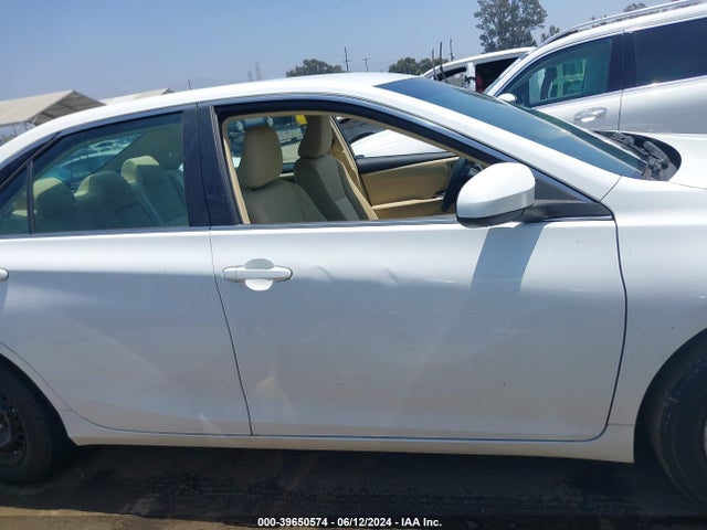 Toyota CAMRY LE 2016 4T4BF1FK2GR557017 Image 13