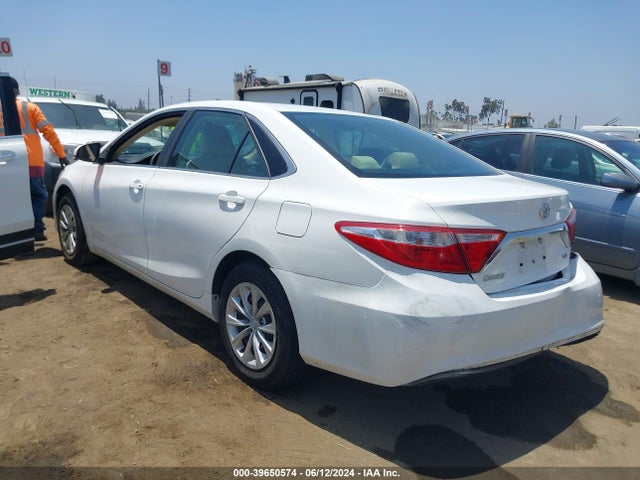 Toyota CAMRY LE 2016 4T4BF1FK2GR557017 Image 3
