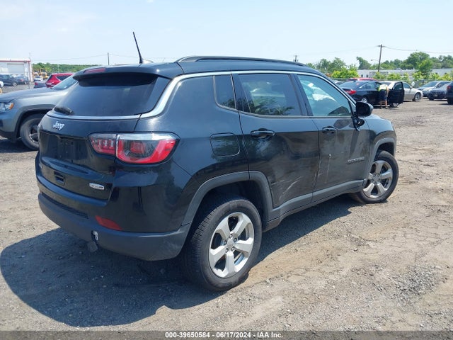 Jeep Compass Latitude 4x4 2019 3C4NJDBB8KT647227 Image 4