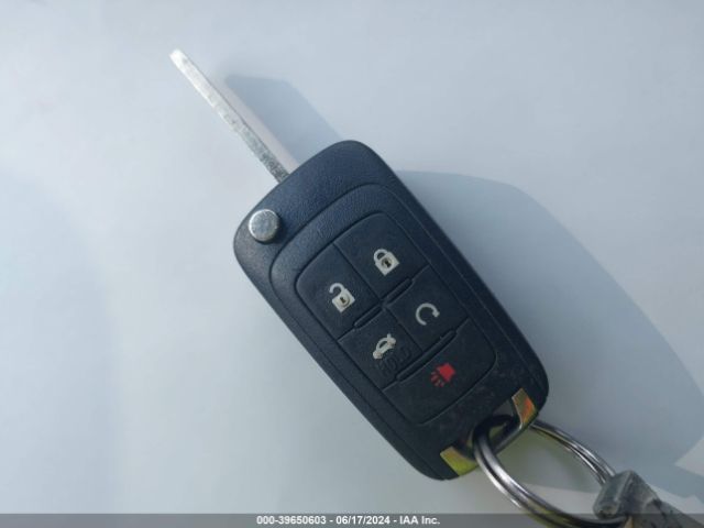 2GNFLFEK8G6170548 Chevrolet EQUINOX LT