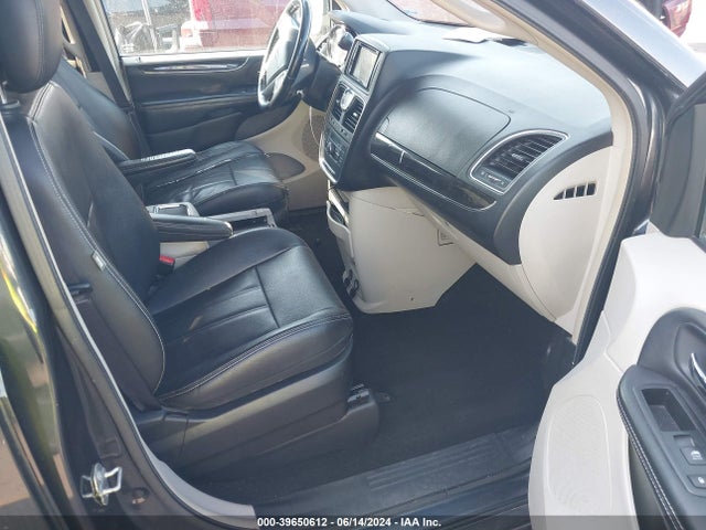 2C4RC1BG4ER393979 Chrysler Town & Country Touring