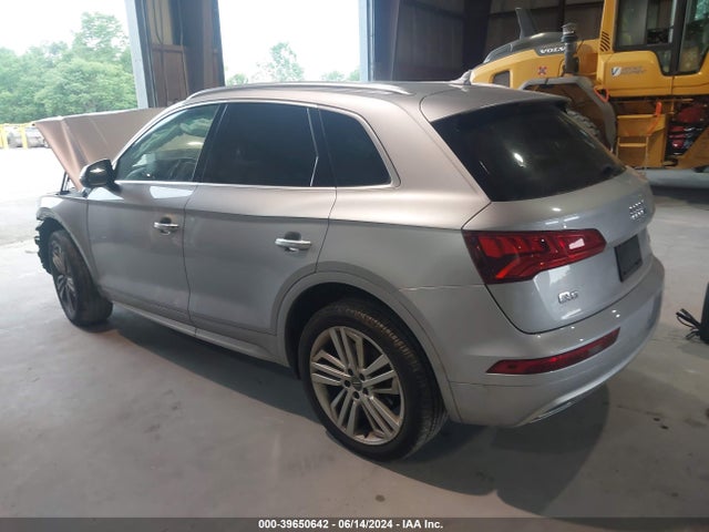 WA1CNAFY8J2017579 Audi Q5 2.0t Premium/2.0t Tech Premium