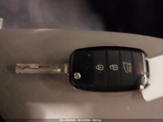 5XYPG4A3XJG343579 KIA Sorento 2.4l Lx