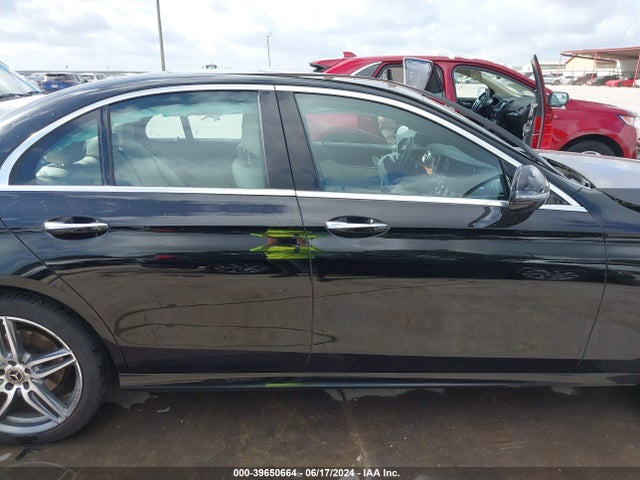 Mercedes-Benz E 300 2018 WDDZF4JBXJA363632 Image 13