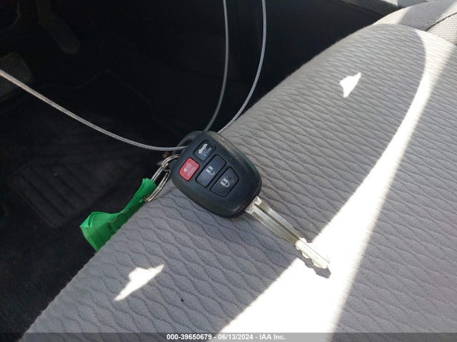 Toyota COROLLA LE 2015 5YFBURHE8FP226089 Image 11