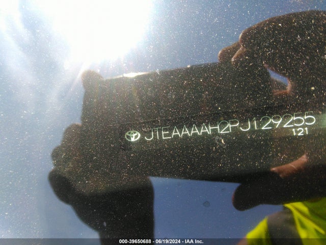 Toyota Venza Xle 2023 JTEAAAAH2PJ129255 Image 9