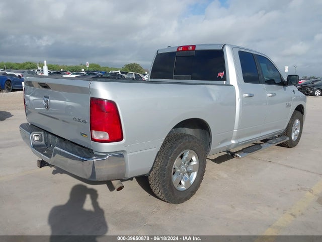 1C6RR7GG9JS315899 RAM 1500 Slt Quad Cab 4x4 6'4 Box
