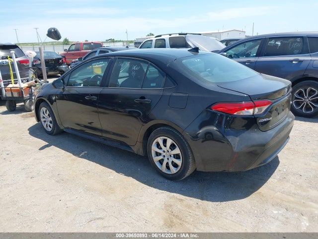 Toyota COROLLA LE 2021 5YFEPMAEXMP248495 Image 3