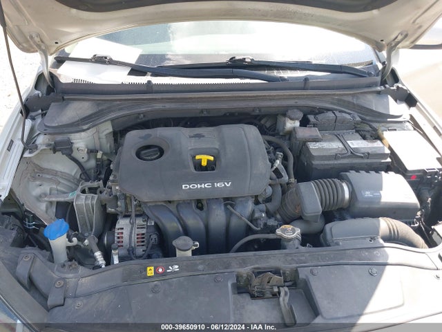 Hyundai ELANTRA SE 2017 5NPD84LF7HH120622 Image 10