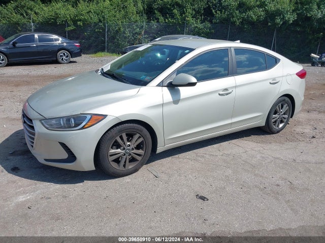 Hyundai ELANTRA SE 2017 5NPD84LF7HH120622 Image 2