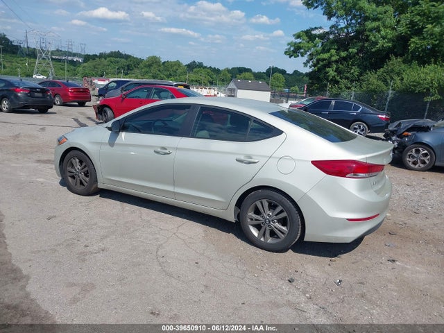 Hyundai ELANTRA SE 2017 5NPD84LF7HH120622 Image 3