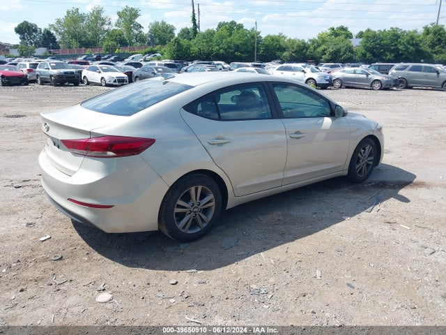 Hyundai ELANTRA SE 2017 5NPD84LF7HH120622 Image 4