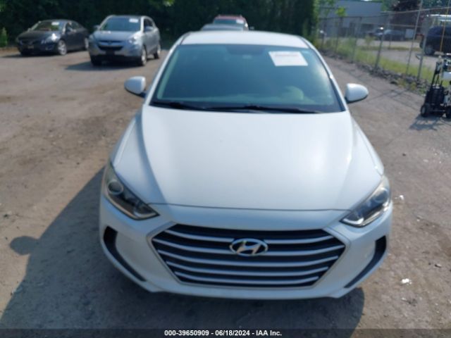 5NPD84LFXJH285537 Hyundai ELANTRA SEL